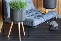 Bloempotten op poten