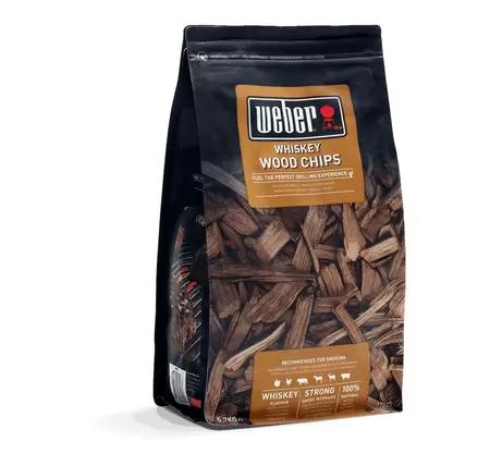 Weber BBQ Wood Chips Whiskey Oak